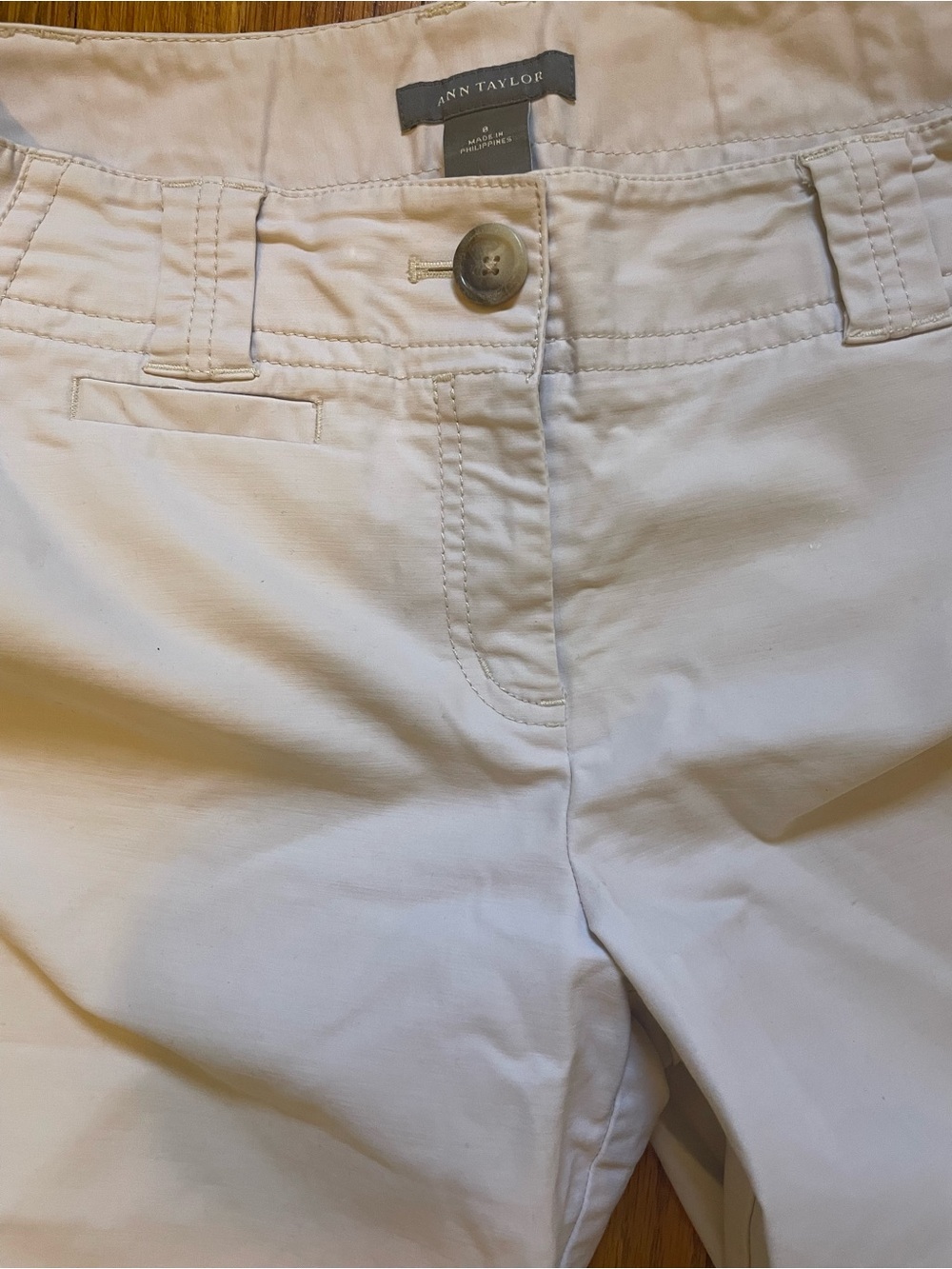 Ann Taylor Cream Bermuda Shorts Size 8